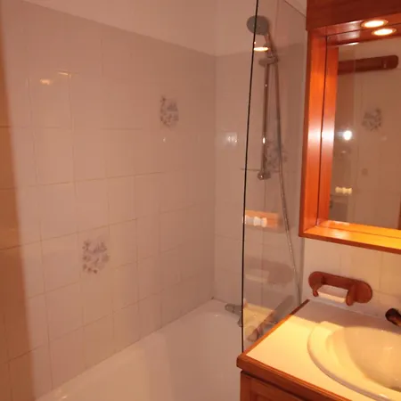 - 4 Pers, Terrasse, Animaux Ok - Fr-1-293-5 Lägenhet